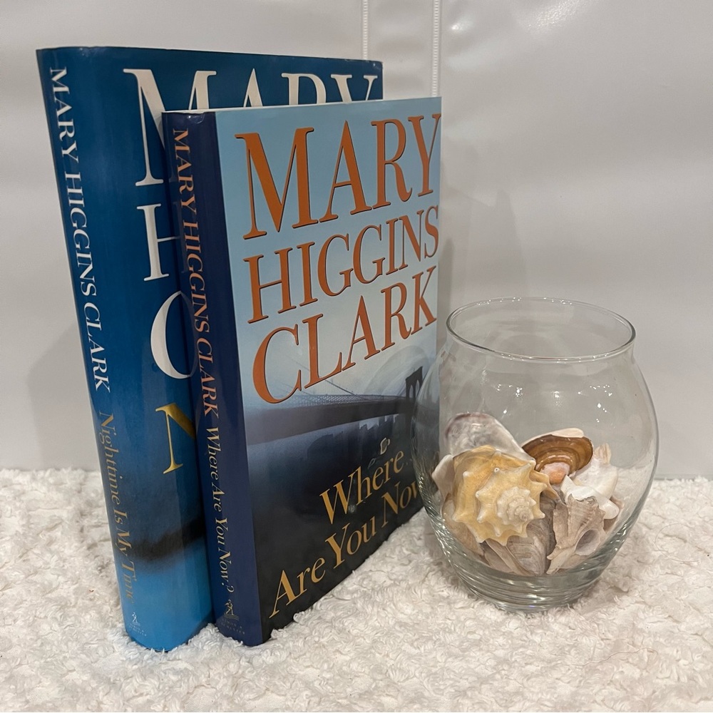 Where Are You Now? & Nighttime Is My Time Mary Higgins Clark HCDJ